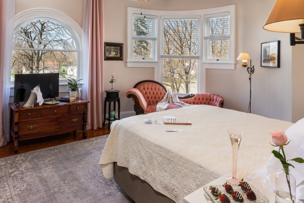 Port_Austin_Bed_and_Breakfast_Port_Austin_Hotel_Room 1-01_Md - Port Austin Bed & Breakfast